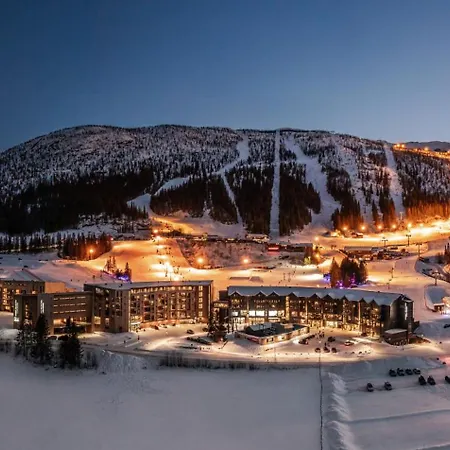 Charming New Ski-in Ski-out In