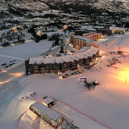 Apartment Charming New Ski-in Ski-out In