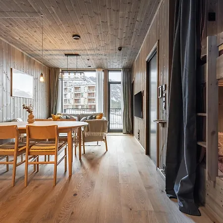 Charming New Ski-in Ski-out In Appartement *